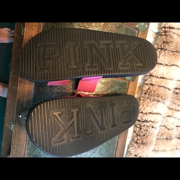 VS PINK opened toed thong type size 7/8. - Picture 2 of 2